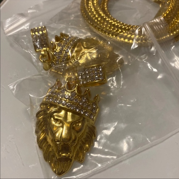 Hip Hop 18K Gold Plated Lion Necklace - Picture 4 of 4